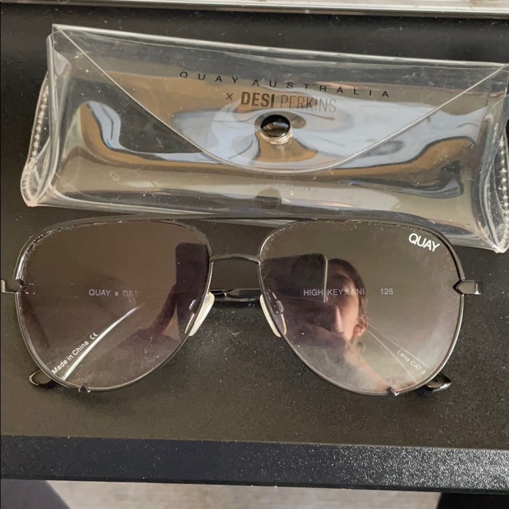Quay x Desi sunglasses - high key mini